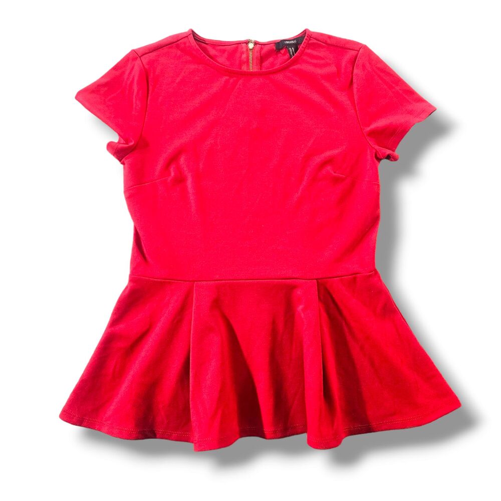 Forever 21 Blouse Size Medium Red Ruffle Zipper Accents Short Sleeve Peplum
